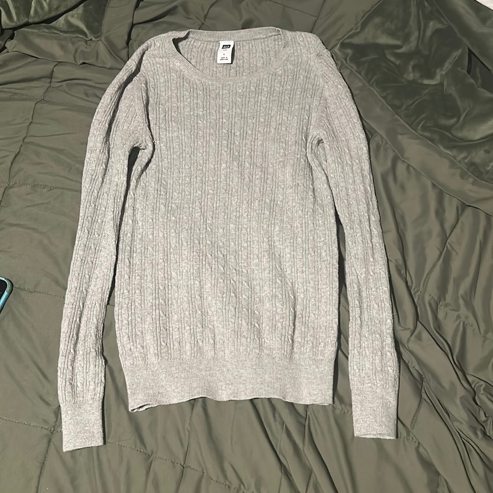 Grey Cable Knit Long Sleeved Gap Sweater